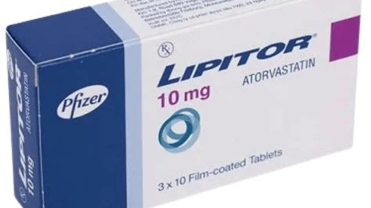 司美替尼10mg药品包装和说明书，显示用法用量